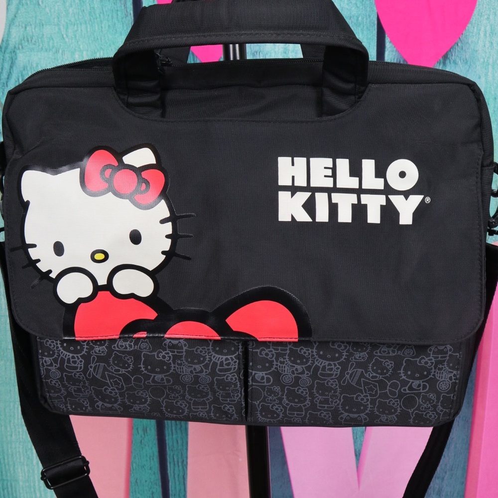Hello Kitty 13/15’ laptop bag.